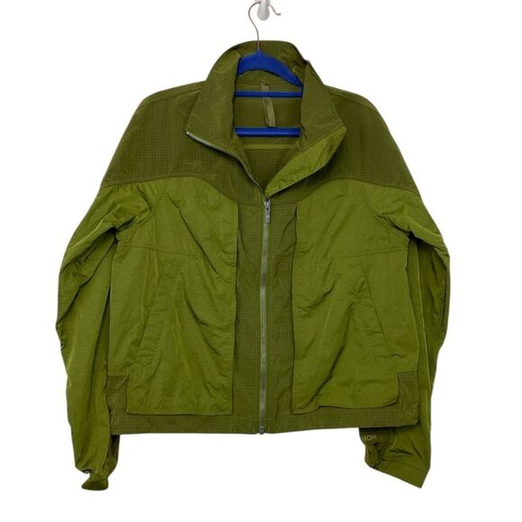 Lululemon Ripstop Relaxed-Fit Short Jacket - Picture 5 of 10